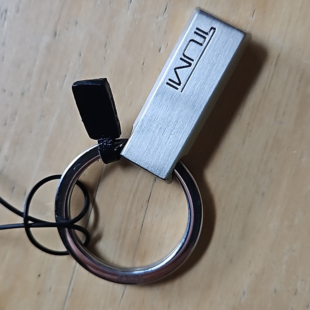 TUMI INGOT KEYFOB - Picture 4 of 7